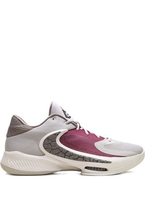 Nike Zoom Freak 4 'Letter Bros' sneakers - Grey