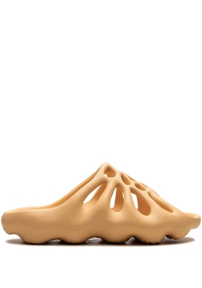 adidas Yeezy 450 'Cream' slides - Neutrals