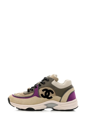 CHANEL Pre-Owned CC suede panelled sneakers - Neutrals