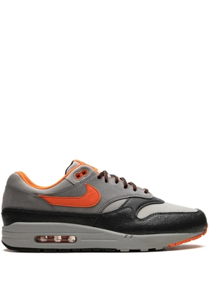 Nike x HUF Air Max 1 SP 'Brilliant Orange' sneakers - Grey