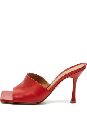 Bottega Veneta Pre-Owned square-toe leather sandals - Red