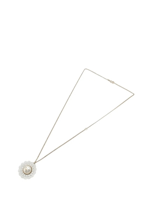 CHANEL Pre-Owned 2015 Gold Plated CC Faux Pearl Lace Pendant Necklace costume necklace - White