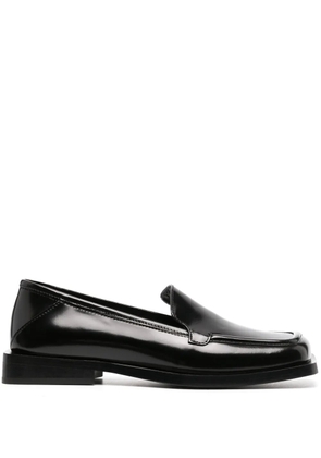 The Attico Micol asymmetric-toe leather loafers - Black