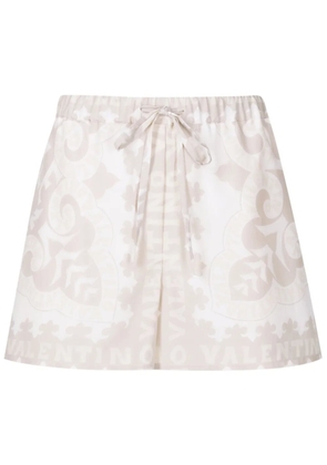 Valentino Garavani geometric-print drawstring shorts - Neutrals