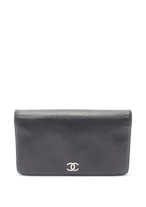 CHANEL Pre-Owned 2010-2011 Interlocking CC bi-fold leather wallet - Black