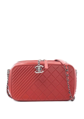 CHANEL Pre-Owned 2014-2015 Cocoboy quilted chain camera bag - Red
