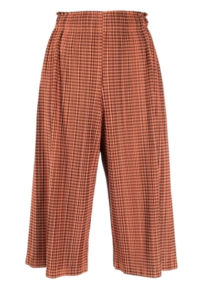 Issey Miyake Pre-Owned 2000s pleated cropped trousers - Orange