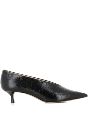 Le Monde Beryl pointed-toe leather pumps - Black
