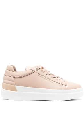 Tommy Hilfiger logo-stamp flatform sneakers - Neutrals
