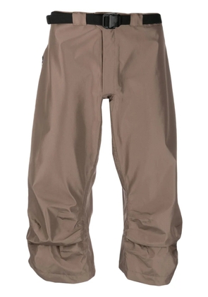GR10K buckle-fastening satin cropped trousers - Brown