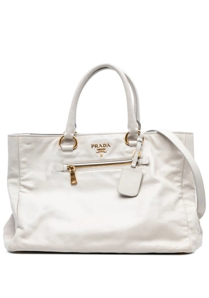 Prada Pre-Owned 2000-2025 Soft Calf satchel - White