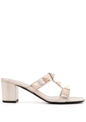 Valentino Garavani Roman Stud metallic sandals - Gold