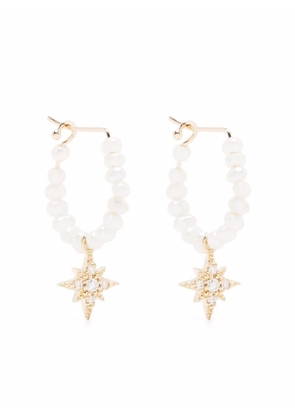 Mizuki 14kt yellow gold diamond star pearl hoop earrings