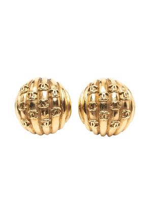 CHANEL Pre-Owned 1980-1990 Gold Plated Rows of CC Round Clip On Earrings costume earrings
