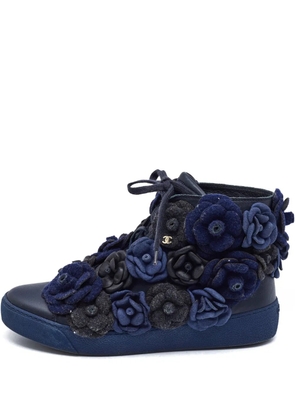CHANEL Pre-Owned Camellia sneakers - Black