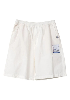 in･stru(men-tal). pocket-detail elasticated shorts - White