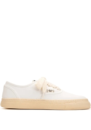 General Scale. Kiefer past-sole low-top sneakers - White