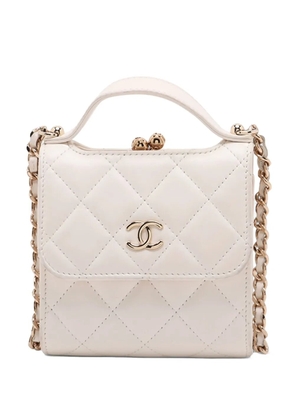 CHANEL Pre-Owned 2021-2025 Mini CC Quilted Lambskin Kiss Lock Frame Top Handle Clutch with Chain satchel - Neutrals
