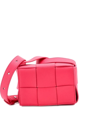 Bottega Veneta Pre-Owned Cassette Maxi Intrecciato Leather Candy crossbody bag - Pink