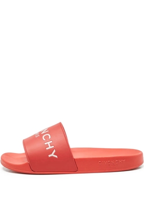 Givenchy Pre-Owned rubber logo-detail slides - Red