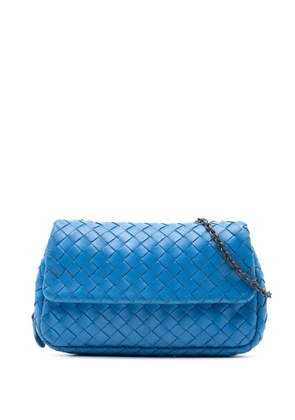 Bottega Veneta Pre-Owned 2012-2025 Mini Nappa Intrecciato Expandable Chain Flap crossbody bag - Blue