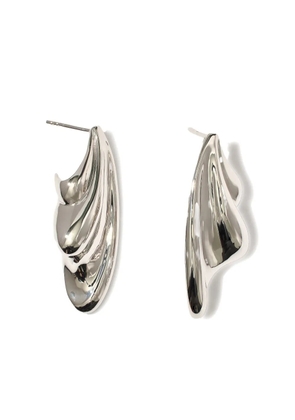 Otiumberg statement wave silver earrings