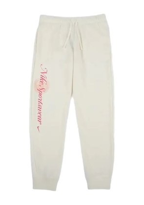 Nike NSW Club graphic track pants - Neutrals