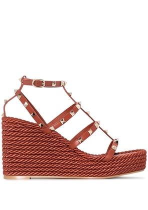 Valentino Garavani Torchon Rockstud 90mm wedge sandals - Brown