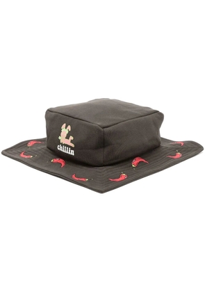Natasha Zinko Chillin Box bucket hat - Black