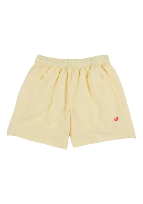 New Balance pintuck running shorts - Yellow