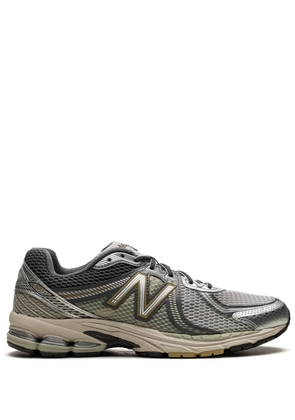 New Balance 860v2 'Earth' sneakers - Grey