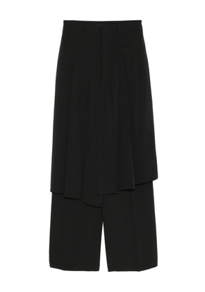 Goen.J asymmetrically pleated straight trousers - Black