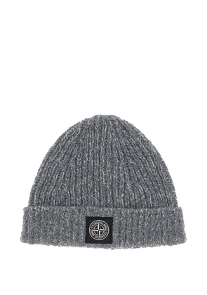 Stone Island ribbed patch beanie - Grey