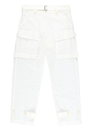 sacai logo-embroidery trousers - White