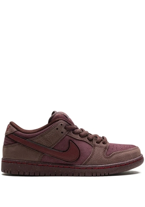 Nike SB Dunk Low 'City of Love' sneakers - Red