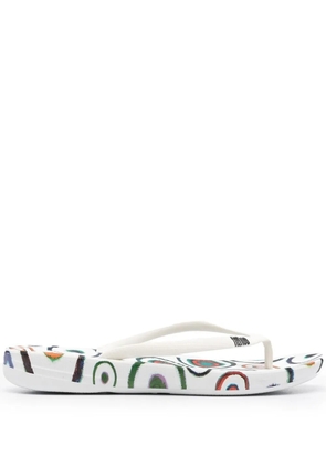 10 CORSO COMO x Fitflop iQushion flip-flops - White