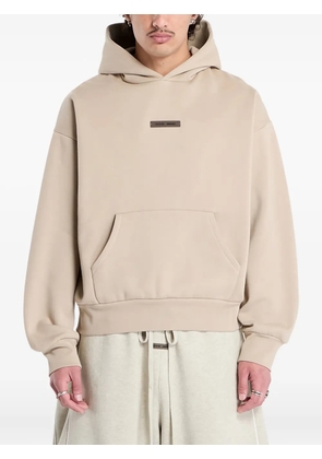 FEAR OF GOD ESSENTIALS logo-plaque pouch-pocket hoodie - Neutrals