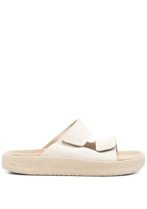 VEJA Etna slides - Neutrals