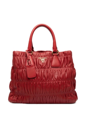 Prada Pre-Owned 2010-2025 Nappa Gaufre tote bag - Red