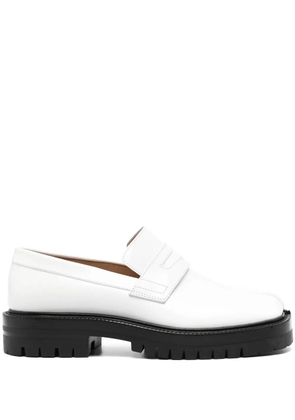 Maison Margiela Tabi leather loafers - White
