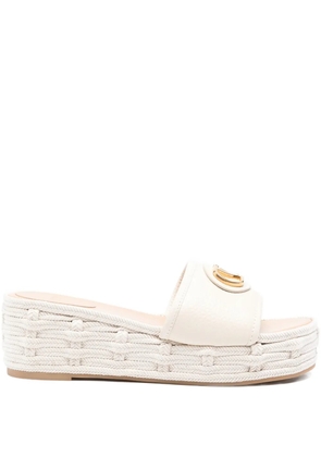 Valentino Garavani logo-plaque woven platform slides - White