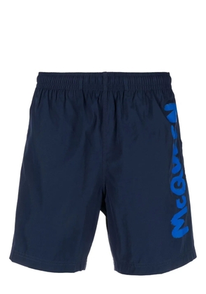 Alexander McQueen logo-print swim shorts - Blue