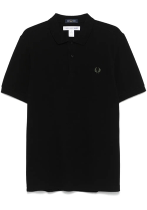 Comme Des Garçons Shirt x Fred Perry slogan-print polo shirt - Black