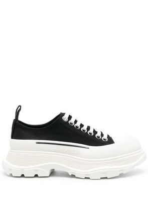 Alexander McQueen Tread Slick lace-up sneakers - Black