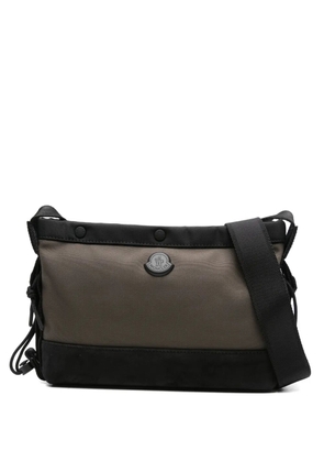 Moncler logo-plaque messenger bag - Green