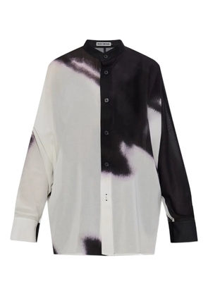 Issey Miyake Shadow Study abstract-print button-up shirt - White