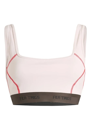 On Running square-neck sports bra - Pink