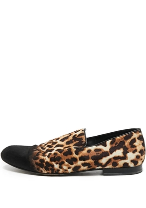 Jimmy Choo Pre-Owned leopard-print loafers - Brown