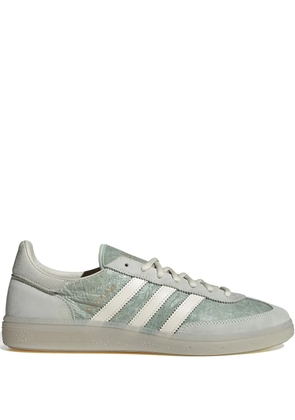 adidas Handball Spezial three-stripe suede sneakers - Grey