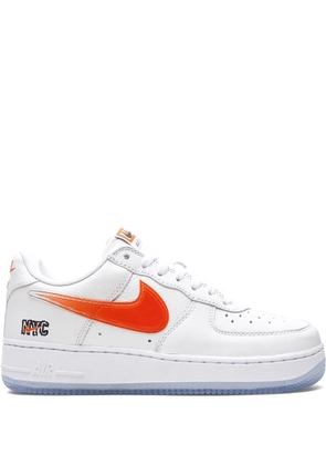 Nike x Kith Air Force 1 Low 'Orange' sneakers - White